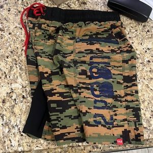 2pood shorts medium